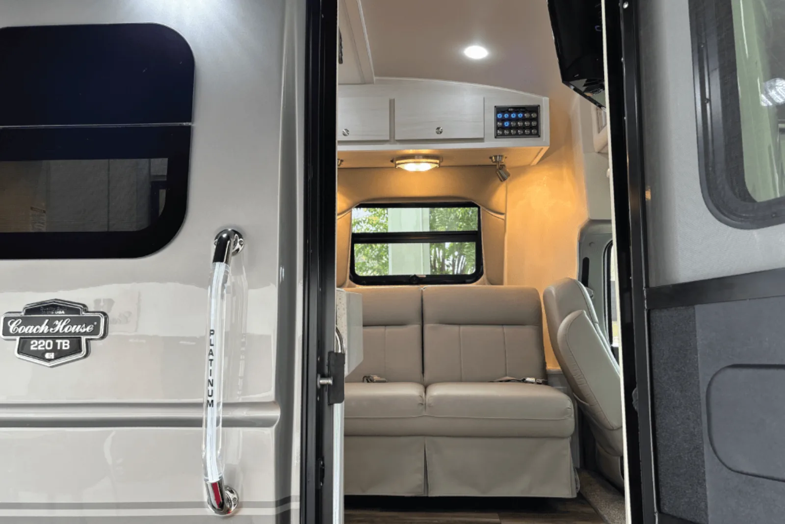 2026 Coach Platinum for sale