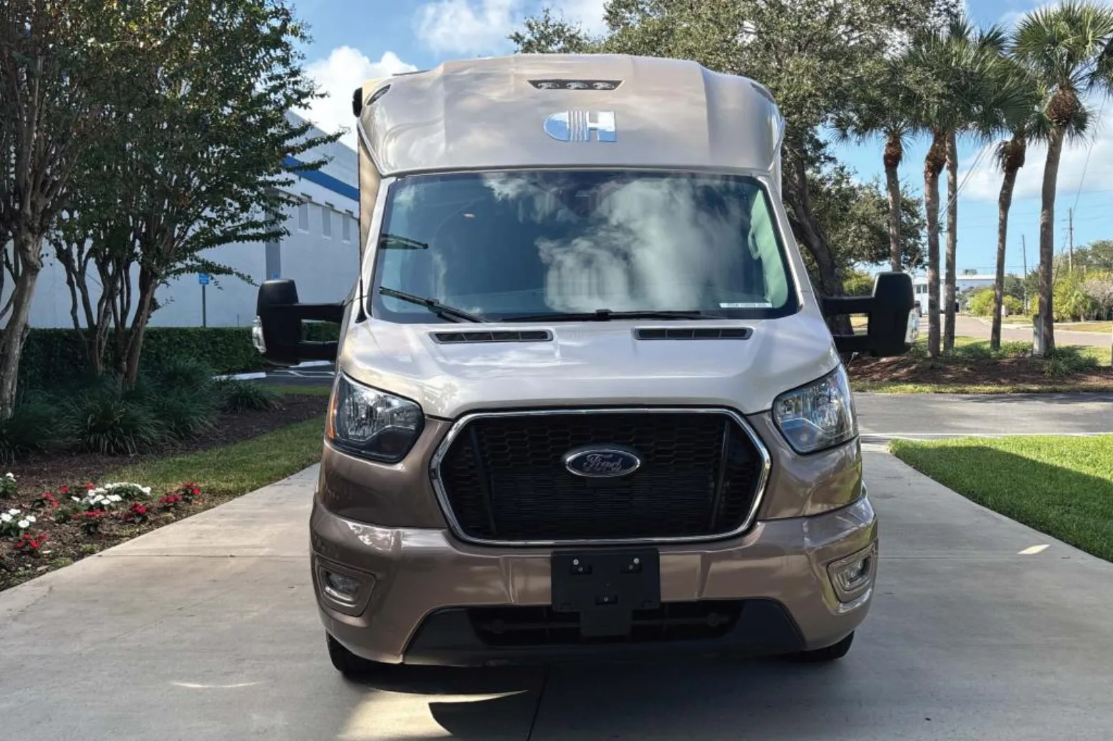 2026 Coach Platinum III for sale